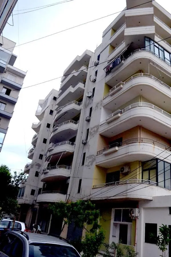 Martin House Lungomare 1 Apartamento Vlorë